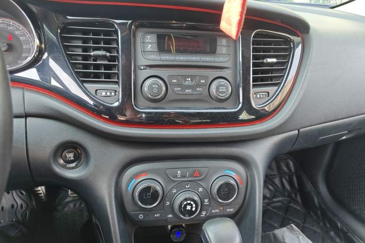 Used Fiat Ottimo 2014 1.4T Automatic Sport Edition Audio And AC Panel