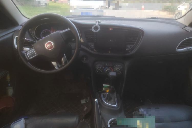 Used Fiat Ottimo 2014 1.4T Automatic Comfort Edition Center Console