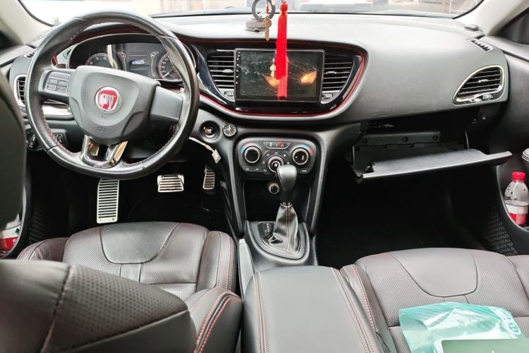 Used Fiat Ottimo 2014 1.4T Automatic Sport Edition Center Console