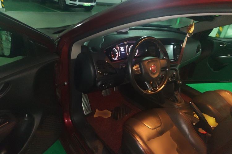 Used Fiat Ottimo 2014 1.4T Automatic Sport Edition Driver Seat