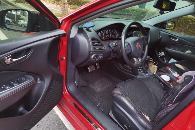 Used Fiat Ottimo 2014 1.4T Automatic Luxury Sport Edition Driver Seat