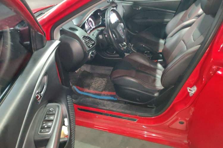 Used Fiat Ottimo 2014 1.4T Automatic Sport Edition Driver Seat