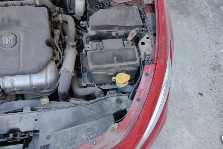 Used Fiat Ottimo 2014 1.4T Automatic Sport Edition Engine Bay Left
