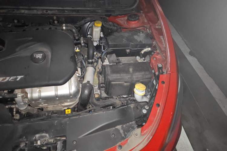 Used Fiat Ottimo 2014 1.4T Automatic Sport Edition Engine Bay Left