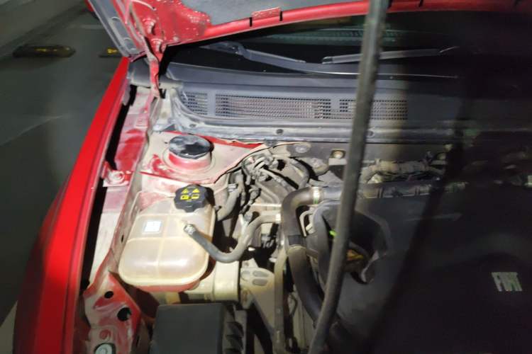 Used Fiat Ottimo 2014 1.4T Automatic Fashion Edition Engine Bay Right