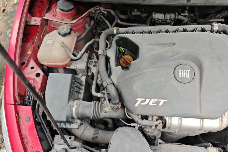 Used Fiat Ottimo 2014 1.4T Automatic Sport Edition Engine Bay Right