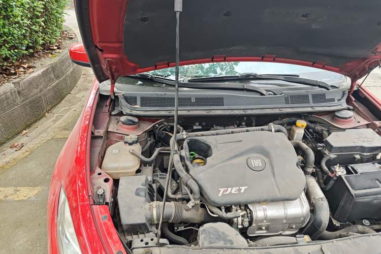 Used Fiat Ottimo 2014 1.4T Automatic Comfort Edition Engine Bay Right