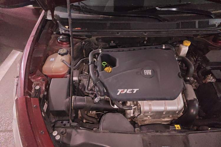 Used Fiat Ottimo 2014 1.4T Automatic Comfort Edition Engine Bay Right
