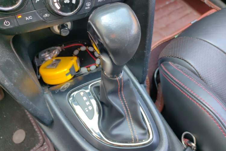 Used Fiat Ottimo 2014 1.4T Automatic Sport Edition Gear Lever