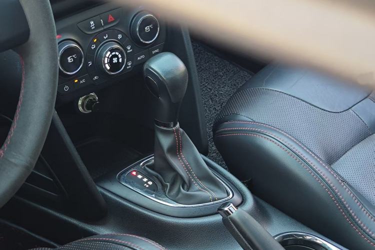 Used Fiat Ottimo 2014 1.4T Automatic Sport Edition Gear Lever
