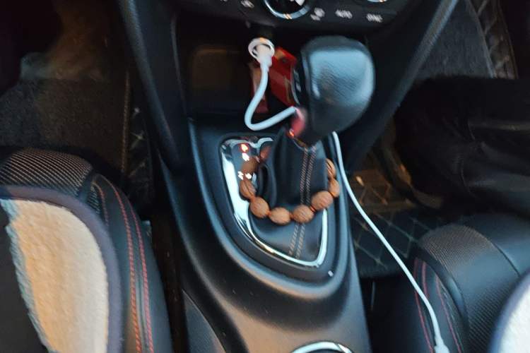 Used Fiat Ottimo 2014 1.4T Automatic Luxury Sport Edition Gear Lever