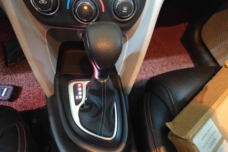 Used Fiat Ottimo 2014 1.4T Automatic Fashion Edition Gear Lever