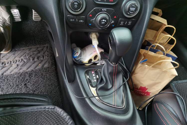 Used Fiat Ottimo 2014 1.4T Automatic Luxury Sport Edition Gear Lever