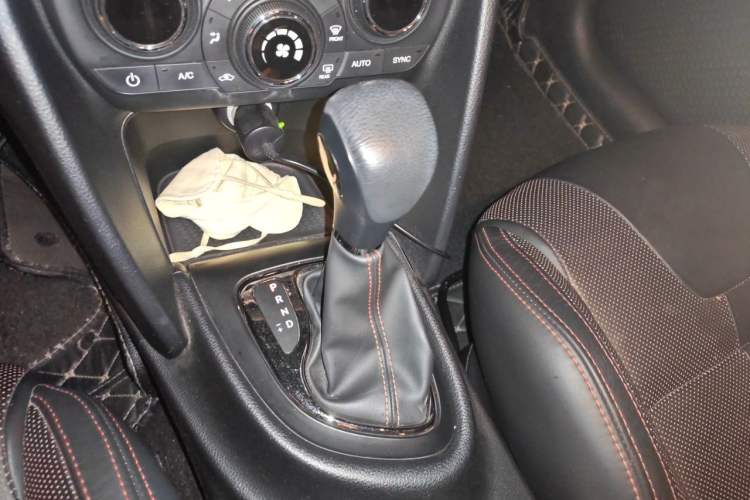 Used Fiat Ottimo 2014 1.4T Automatic Sport Edition Gear Lever