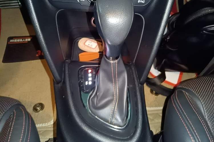 Used Fiat Ottimo 2014 1.4T Automatic Sport Edition Gear Lever
