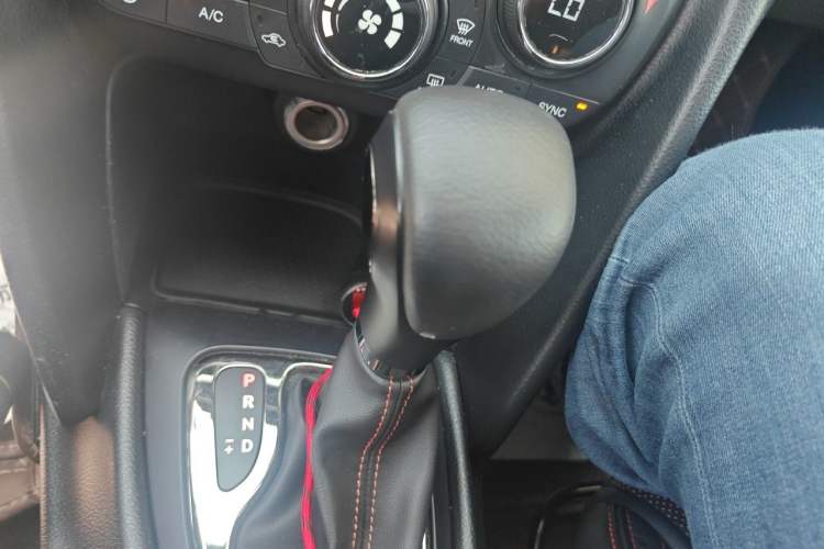 Used Fiat Ottimo 2014 1.4T Automatic Sport Edition Gear Lever