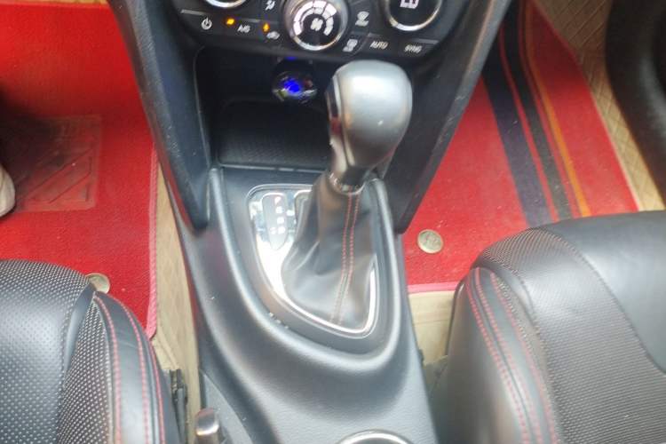 Used Fiat Ottimo 2014 1.4T Automatic Sport Edition Gear Lever