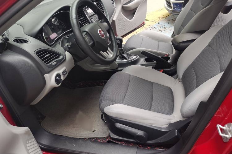 Used Fiat Ottimo 2014 1.4T Automatic Fashion Edition Interior 4