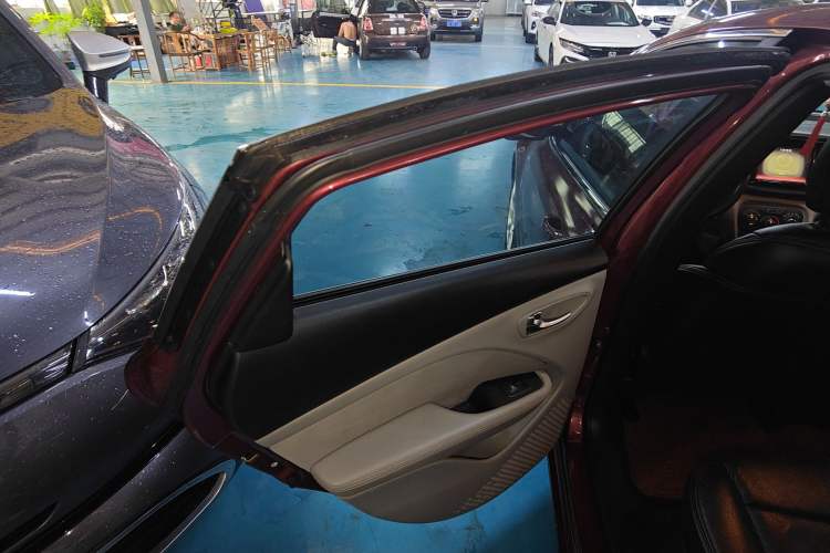 Used Fiat Ottimo 2014 1.4T Automatic Fashion Edition Interior 8
