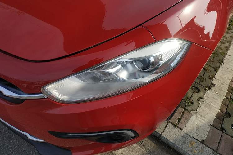 Used Fiat Ottimo 2014 1.4T Automatic Fashion Edition Left Front Headlight