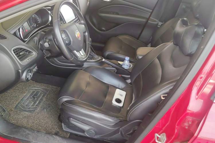 Used Fiat Ottimo 2014 1.4T Automatic Comfort Edition Left Front Seat