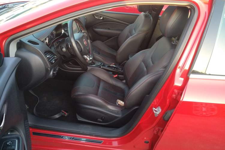 Used Fiat Ottimo 2014 1.4T Automatic Sport Edition Left Front Seat