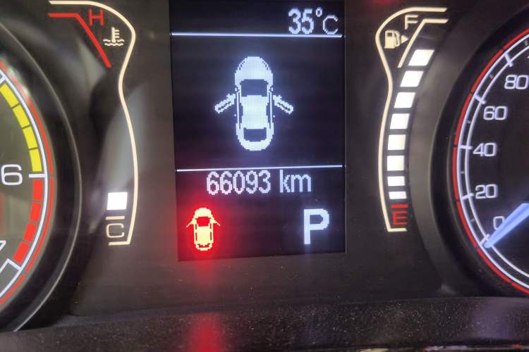 Used Fiat Ottimo 2014 1.4T Automatic Sport Edition Odometer Close Up