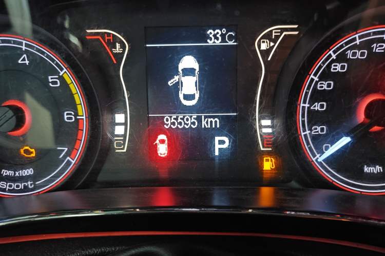 Used Fiat Ottimo 2014 1.4T Automatic Sport Edition Odometer Close Up