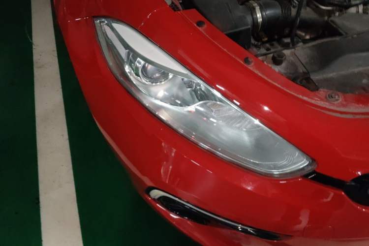 Used Fiat Ottimo 2014 1.4T Automatic Comfort Edition Right Front Headlight