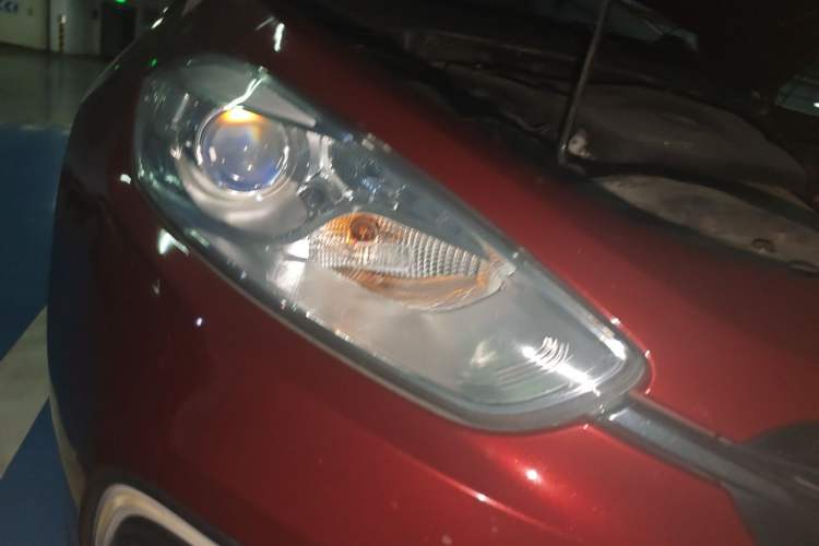 Used Fiat Ottimo 2014 1.4T Manual Fashion Edition Right Front Headlight