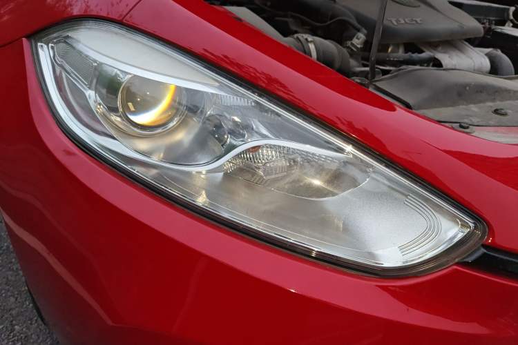 Used Fiat Ottimo 2014 1.4T Automatic Sport Edition Right Front Headlight