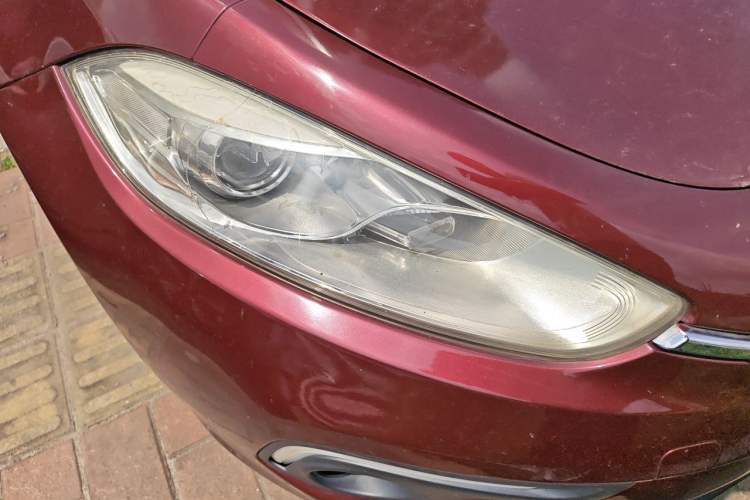 Used Fiat Ottimo 2014 1.4T Automatic Comfort Edition Right Front Headlight
