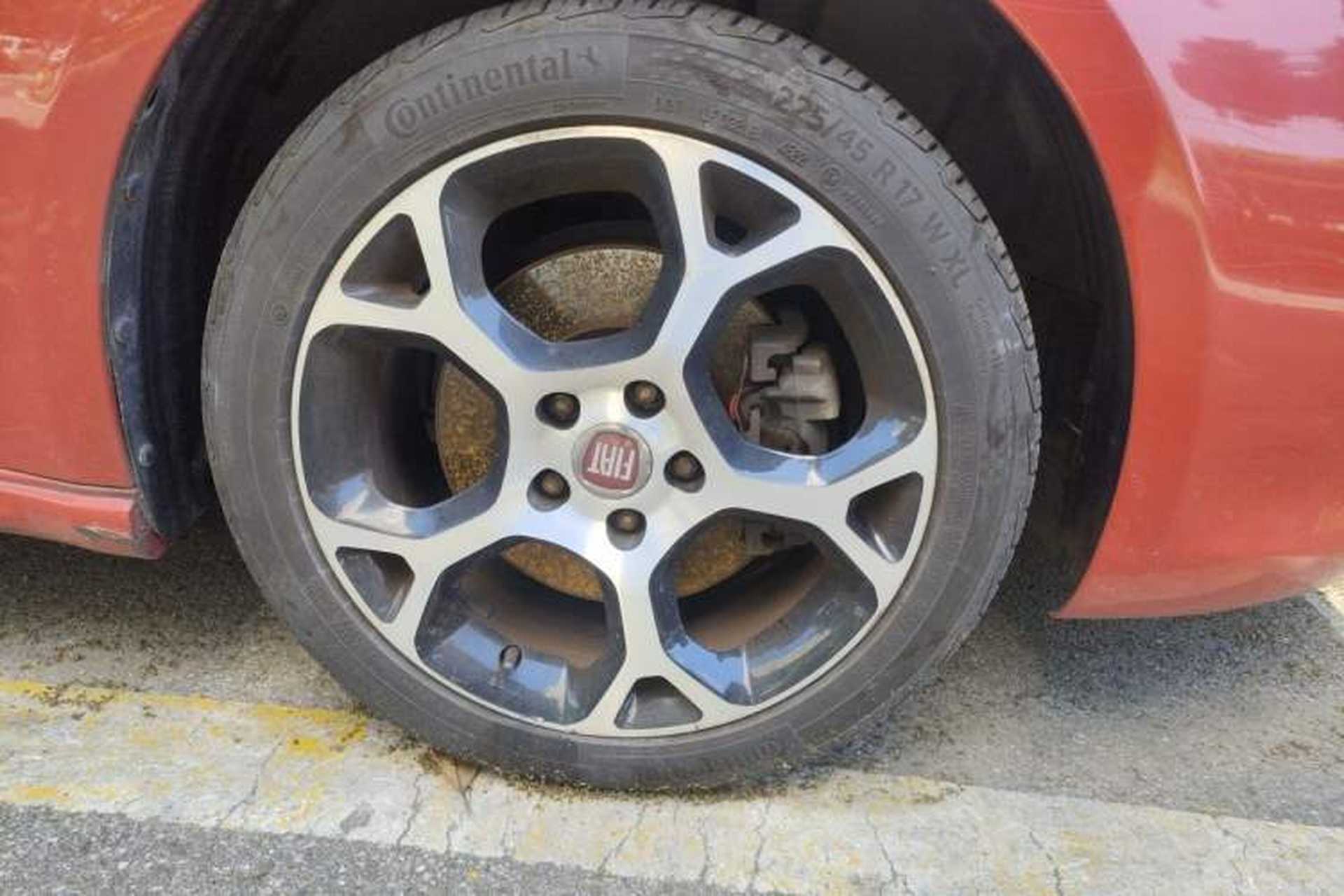 Used Fiat Ottimo 2014 1.4T Automatic Sport Edition Right Front Wheel Hub