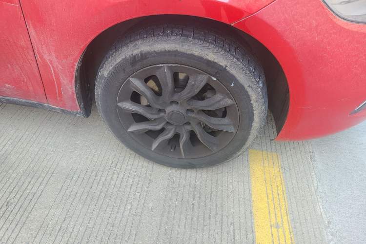 Used Fiat Ottimo 2014 1.4T Automatic Fashion Edition Right Front Wheel Hub