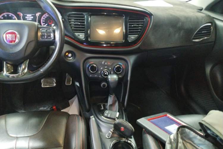 Used Fiat Ottimo 2014 1.4T Automatic Sport Edition Audio And AC Panel