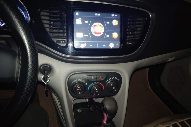 Used Fiat Ottimo 2014 1.4T Automatic Fashion Edition Audio And AC Panel