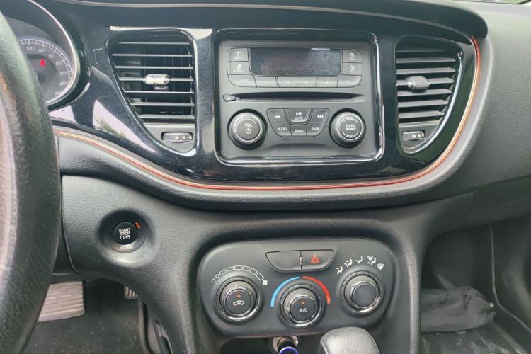 Used Fiat Ottimo 2014 1.4T Automatic Comfort Edition Audio And AC Panel