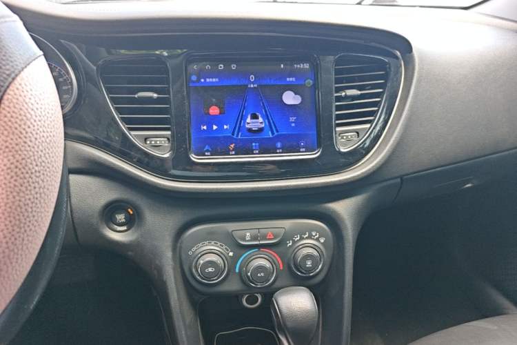 Used Fiat Ottimo 2014 1.4T Automatic Comfort Edition Audio And AC Panel