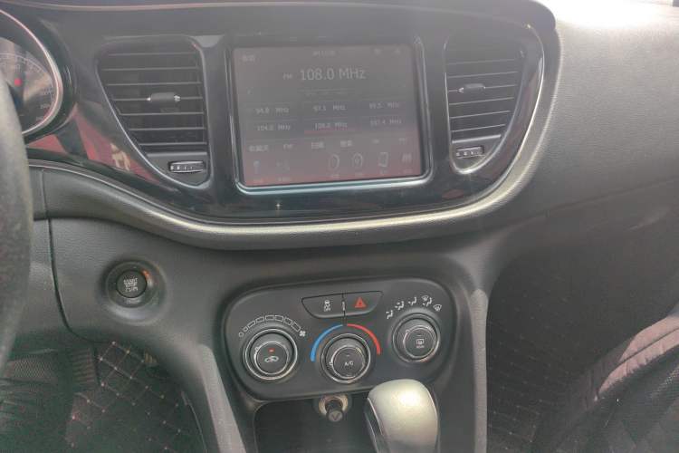 Used Fiat Ottimo 2014 1.4T Automatic Comfort Edition Audio And AC Panel