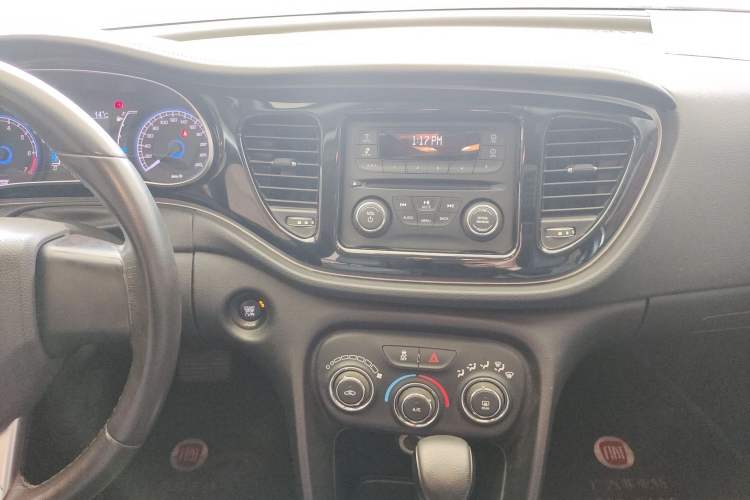 Used Fiat Ottimo 2014 1.4T Automatic Comfort Edition Audio And AC Panel