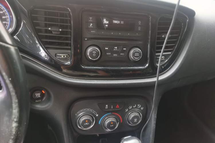 Used Fiat Ottimo 2014 1.4T Automatic Comfort Edition Audio And AC Panel