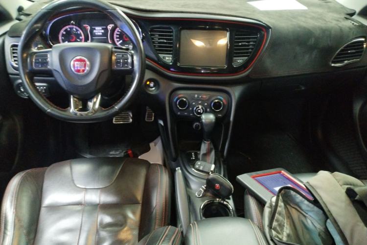 Used Fiat Ottimo 2014 1.4T Automatic Sport Edition Center Console