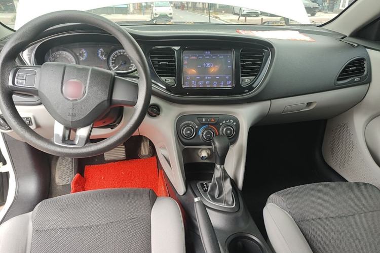 Used Fiat Ottimo 2014 1.4T Automatic Fashion Edition Center Console
