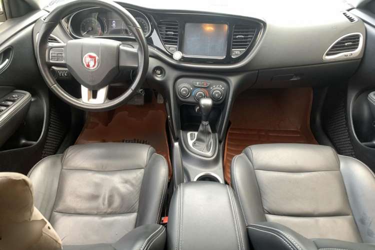 Used Fiat Ottimo 2014 1.4T Automatic Comfort Edition Center Console