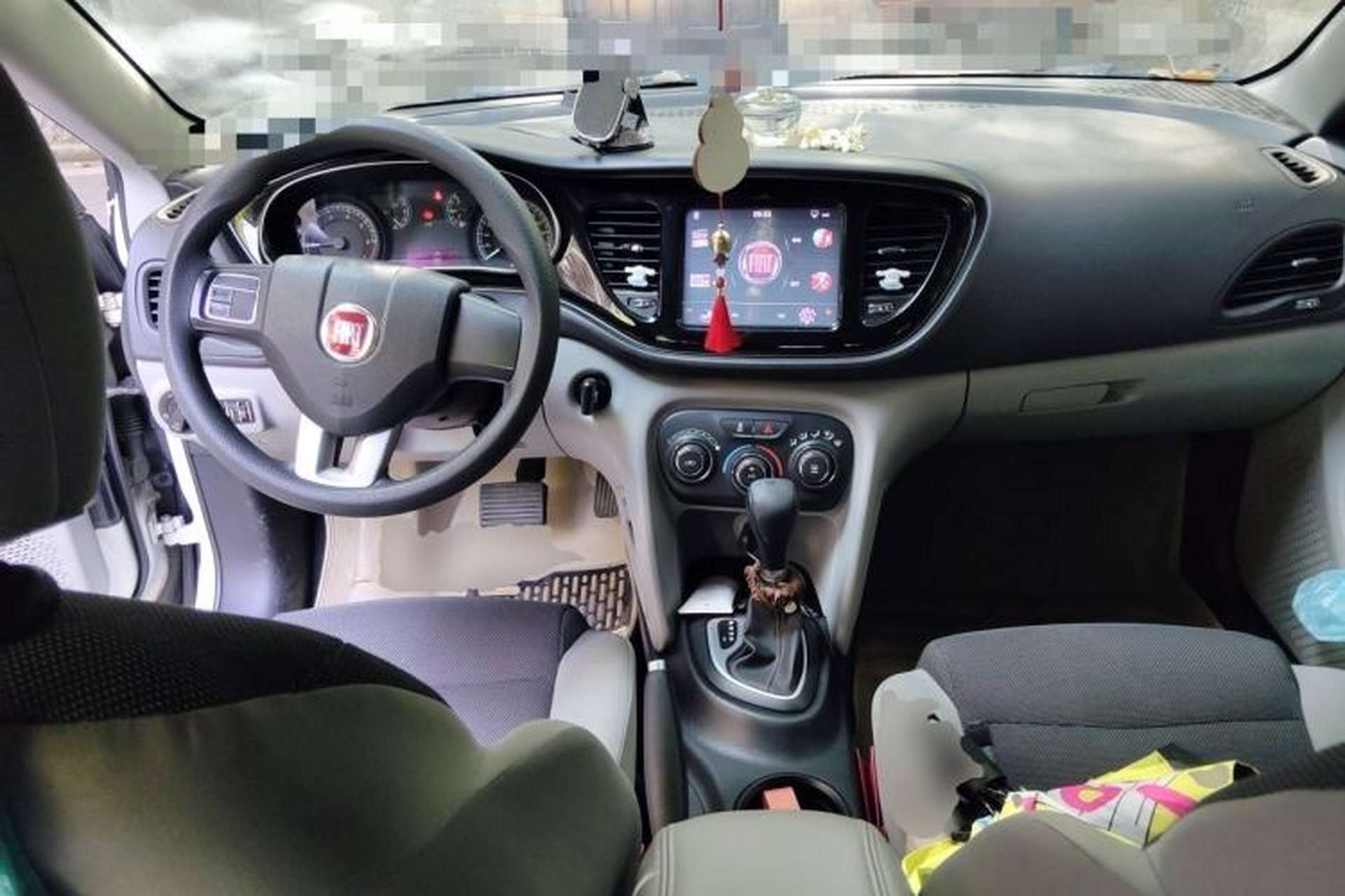Used Fiat Ottimo 2014 1.4T Automatic Fashion Edition Center Console