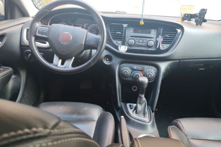 Used Fiat Ottimo 2014 1.4T Automatic Comfort Edition Center Console
