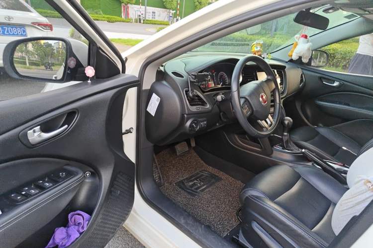 Used Fiat Ottimo 2014 1.4T Automatic Comfort Edition Driver Seat