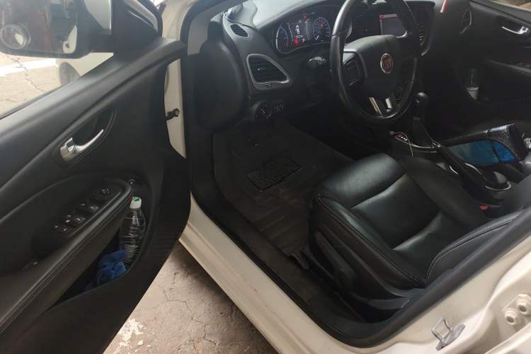 Used Fiat Ottimo 2014 1.4T Automatic Comfort Edition Driver Seat