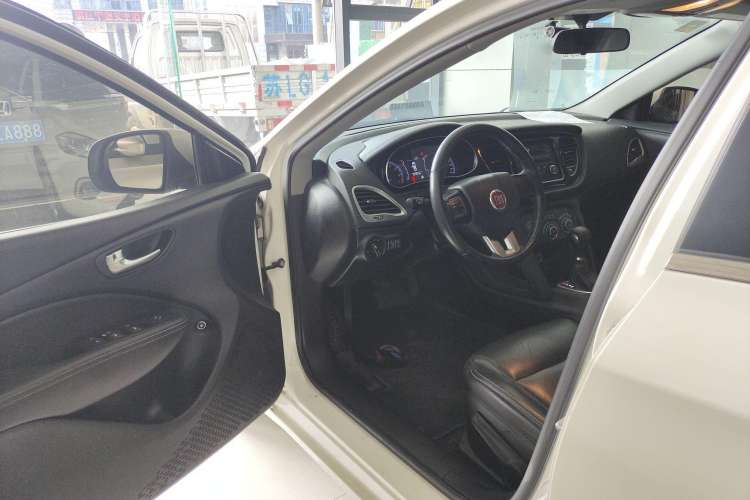 Used Fiat Ottimo 2014 1.4T Automatic Comfort Edition Driver Seat