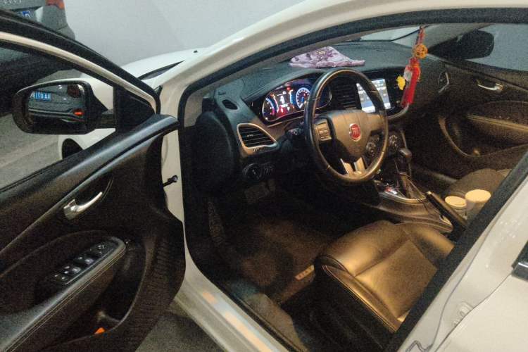Used Fiat Ottimo 2014 1.4T Automatic Comfort Edition Driver Seat